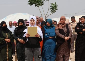 Erkdarkirina Hatim Ebû Elşeqra bi daxuyaniyek hat şermezarkirin