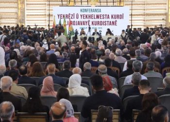 ‘An Sûriyeke demokratîk yan jî şerekî navxweyî yê bêdawî’