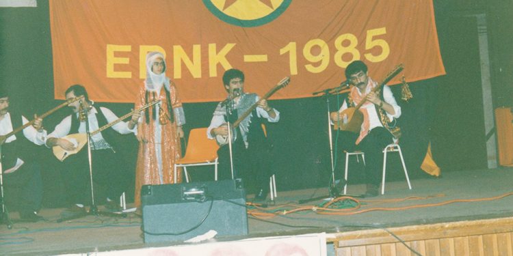 Hozan Mizgîn bi hûnera xwe bandorek mezin li jinan kir