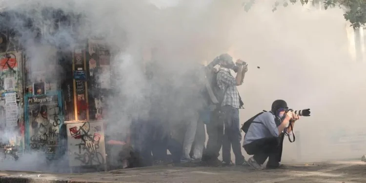 Roja Cîhanî ya Azadiya Rojnamegeriyê Ye