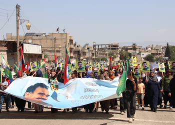 ‘Dem dema azadiya Rêber Apo ye’