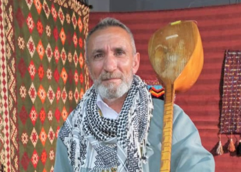 Eyûb Esed; bi hunera xwe çanda filklorî û xurfanî didomîn e