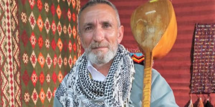 Eyûb Esed; bi hunera xwe çanda filklorî û xurfanî didomîn e