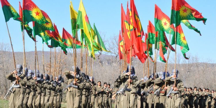 Jin bi mîraseya li ser ava bûye, pêşengtiya civaka demokratîk dike