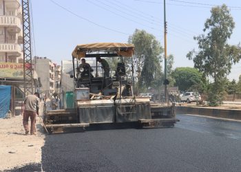 Ziftkirina kolanên Qamişlo ji aliyê şaredariyê ve dewam dike