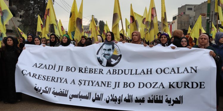 Jinên Qamişlo: Azadiya Rêber Apo misogerkirina pêvajoya aştiyê ye