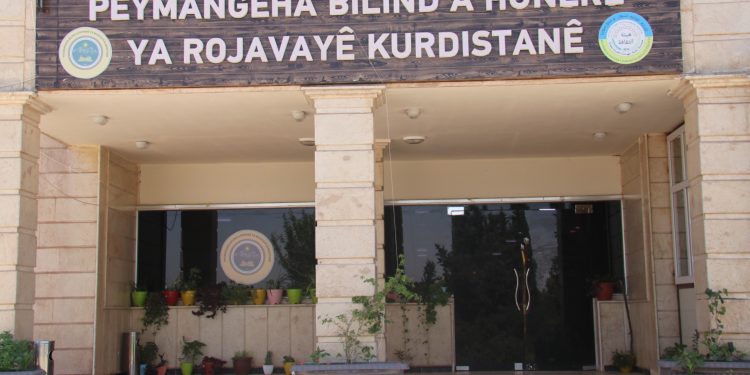 ‘Çanda azad bi perwerdeyeke azad tê meşandin’