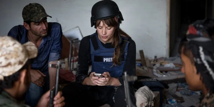 ‘Şoreşa Rojava şoreşeke rojnamevanî bû’