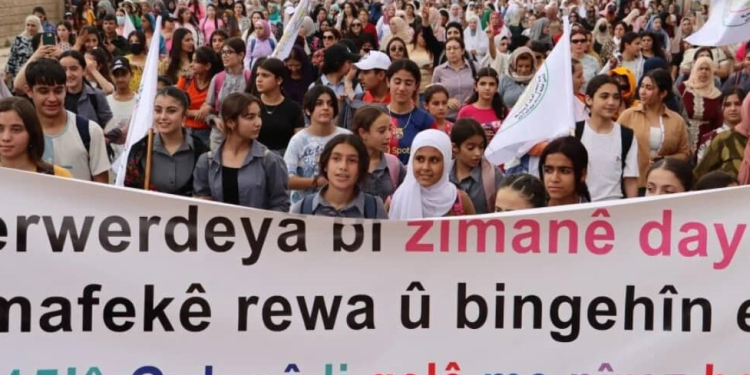 Şoreşa 19`ê Tîrmehê zimanê dayîkê ji qirkirinê parast