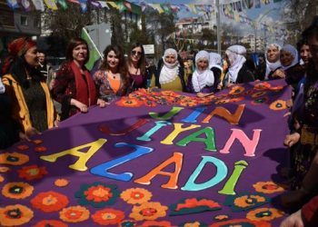 ‘ Pêvajoya Aştî û Civaka Demokratîk bi hevgirtina jinan wê biserbikeve’
