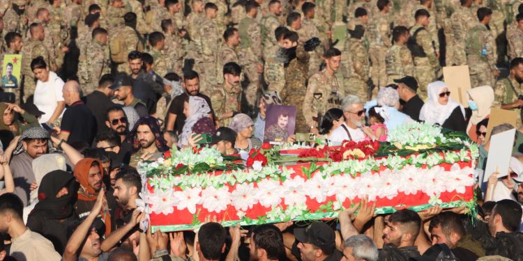 Gelên Bakur û Rojhilatê Sûriyê qehremanê Kurd Nûredîn Sofî oxir kirin