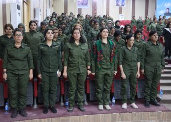 ‘Pêwîst e jin bi hêza xwe ya cewherî bawer be’