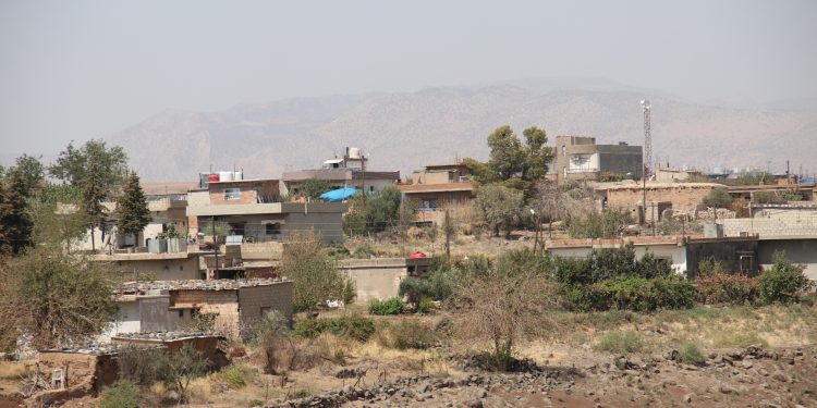 Gundê Eyn Dîwer …Kaniya Dêwa