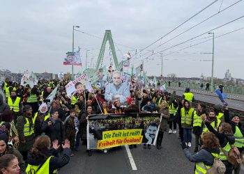 Mistefa Rêzan: Bi xebatên berê bersiva demê nayê dayîn
