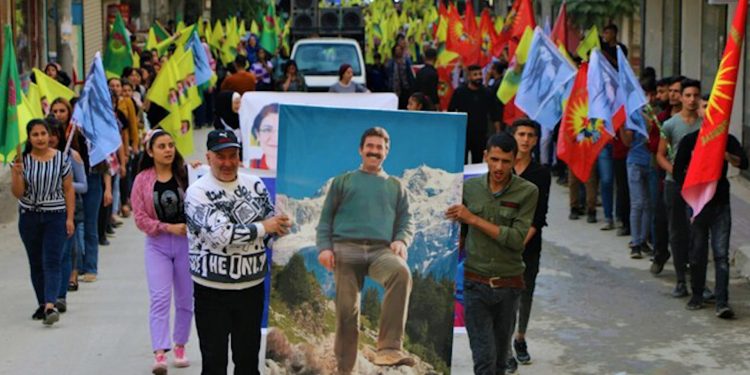 ‘Pêwîst e ciwan tev ramanê Rêber Apo bixwînin û xwe bi rêxistin bikin’