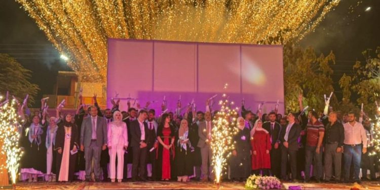 129 xwendekar ji Zanîngeha El-Şerq derçûn