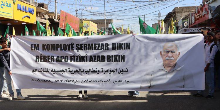 Welatiyên Qamişlo bi yek dengî gotin “Bê serok jiyan nabe”