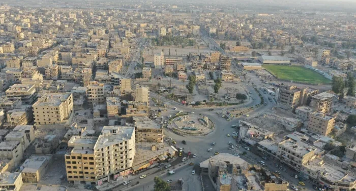 Reqa; ji tarîtiyê ber bi wekhevî û hevgirtina gelan ve