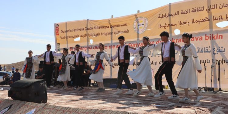 2’mîn Festîvala Çandên Neteweya Demokrtîk hat lidarxistin