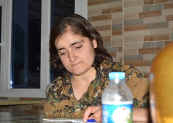 Em ê dawî li hişmendiya dibe çavkaniya tundiyê bînin