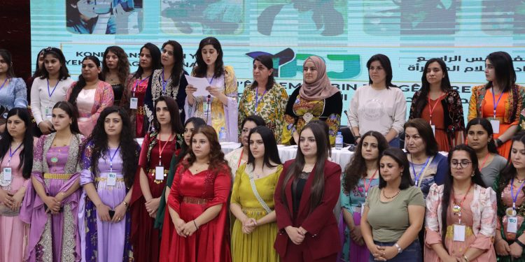Raghandin Jin bûye dengê jina azad