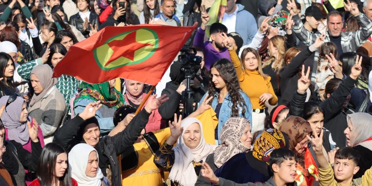Çend wêne ji şahiya salvegera damezrandina PKK’ê, li Bajarê Qamişlo