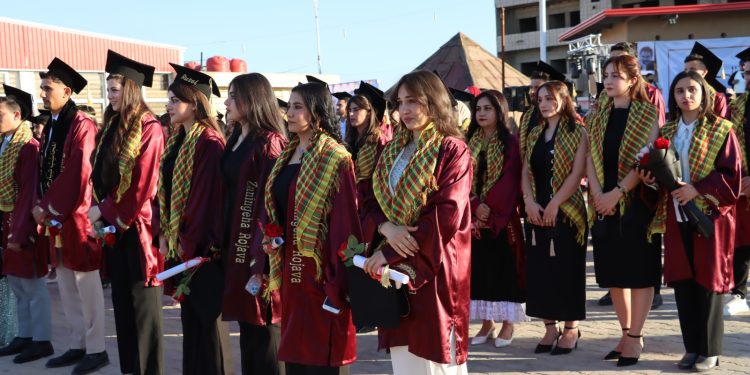 211 xwendekrên zanîngeha Rojava derçûn