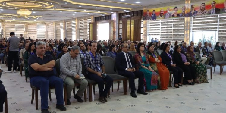 ‘Komîn bingeha avakirina civakê ye’