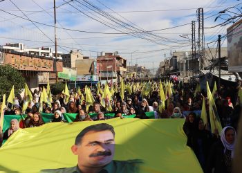 ‘Bi Rihê Komînal û Civaka Demokratîk Emê Bi Rêber Apo Re Azad Bijîn’