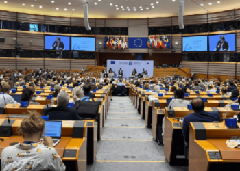 ‘Wê Mesar Demokratîk xebata niştîmanî li hundir û derveyî Sûriyê bimeşîne’