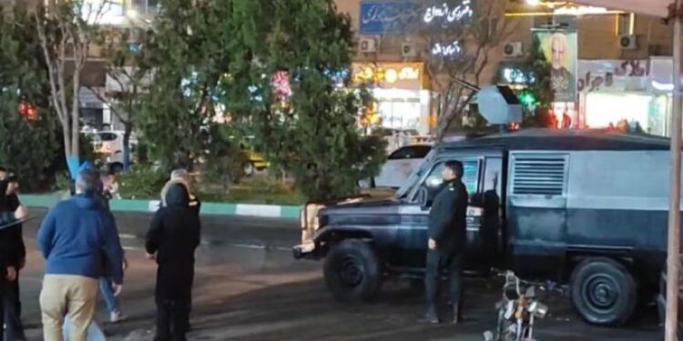 Xwepêşandanên li Îranê di roja 22’mîn de didomin
