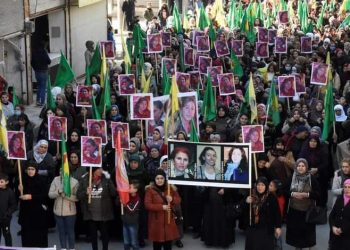 Jina Kurd Li Helebê; Tevgera Azadiyê, Şoreşa Rojava û berxwedana şeş rojan