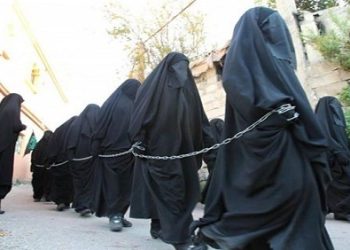 Yek ji sûcên dijmirovî li Sûriyê; Firotina Jinên Elewî