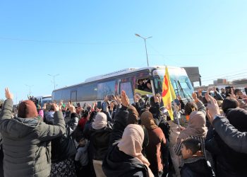 Ciwanên Kurd yên Başûr gihaştin Rojava