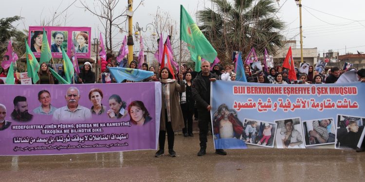 Şêniyên bajarê Dêrikê çalakiyek li darxistin