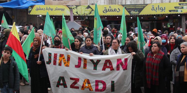 Li bajarê Girkê Legê mitîngek hat lidarxistin