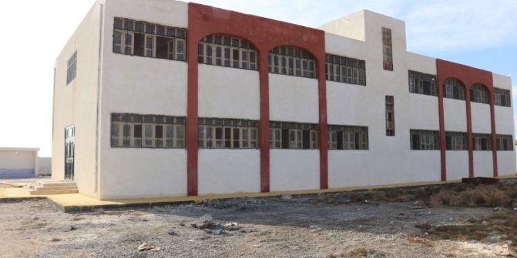 Dibistanên bajarê Tebqayê tên çaksazkirin