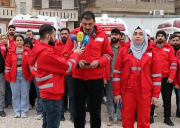 Heyva Sor a Kurd kerwanekê alikariyê ber bi Helebê ve rêkir