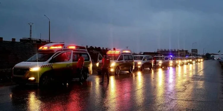 Hikumeta demkî ya Sûriyê rê neda ku kerwanên alîkariya mirovî derbasî Helebê bibin