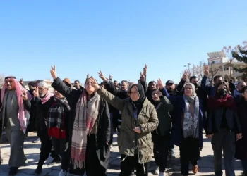 ‘Bi rihê Şerê Gelê Şoreşgerî wê berxwedanî bidome ’