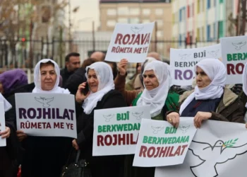 Dayikên Aştiyê; Rojava bingeha avakirina demukrasî û azadiyê ye