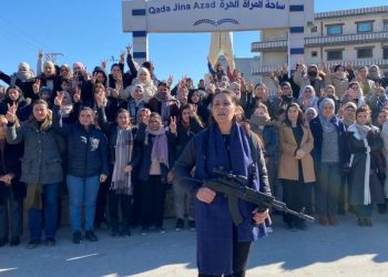 Jinên Qamişlo bang li jinên kurd dikin ku tevlî berxwedaniyê bibin