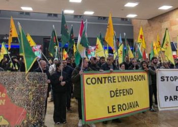 Ciwanên Kurd li Ewropayê piştgiriya Rojava dikin