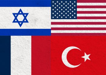 Dîktatorî aramî û demokrasiyê bi xwe re nayîne