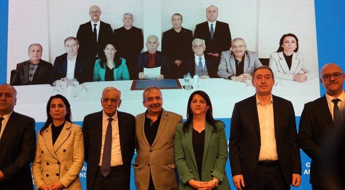 Di qonaxa yekemîn a pêvajoya aştî û civaka demokratîk de çi çêbû (1)