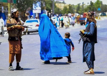 Talîbanê tundiya li ser jin û zarokan qanûnî dike