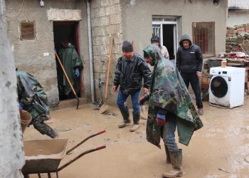 Li Rojavayê Kurdistanê ji ber barana zêde zirar gihişt gelek malan
