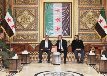 Parêzgarê Hesekê û şandeya hikûmeta demkî li ser vegera koçberan civiyan