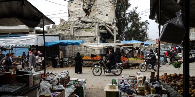 Daketina nirxê lîreya Sûrî, Kirîza jiyanî dixe qonaxek aloztir