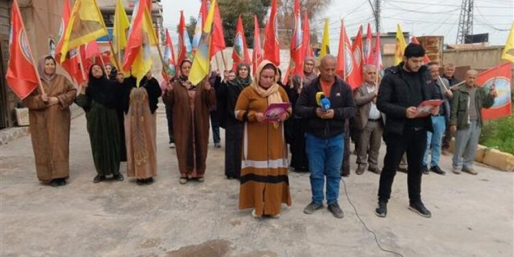 Malbatên şehîdan bê rêziya AVA TV’yê şermezar kirin
